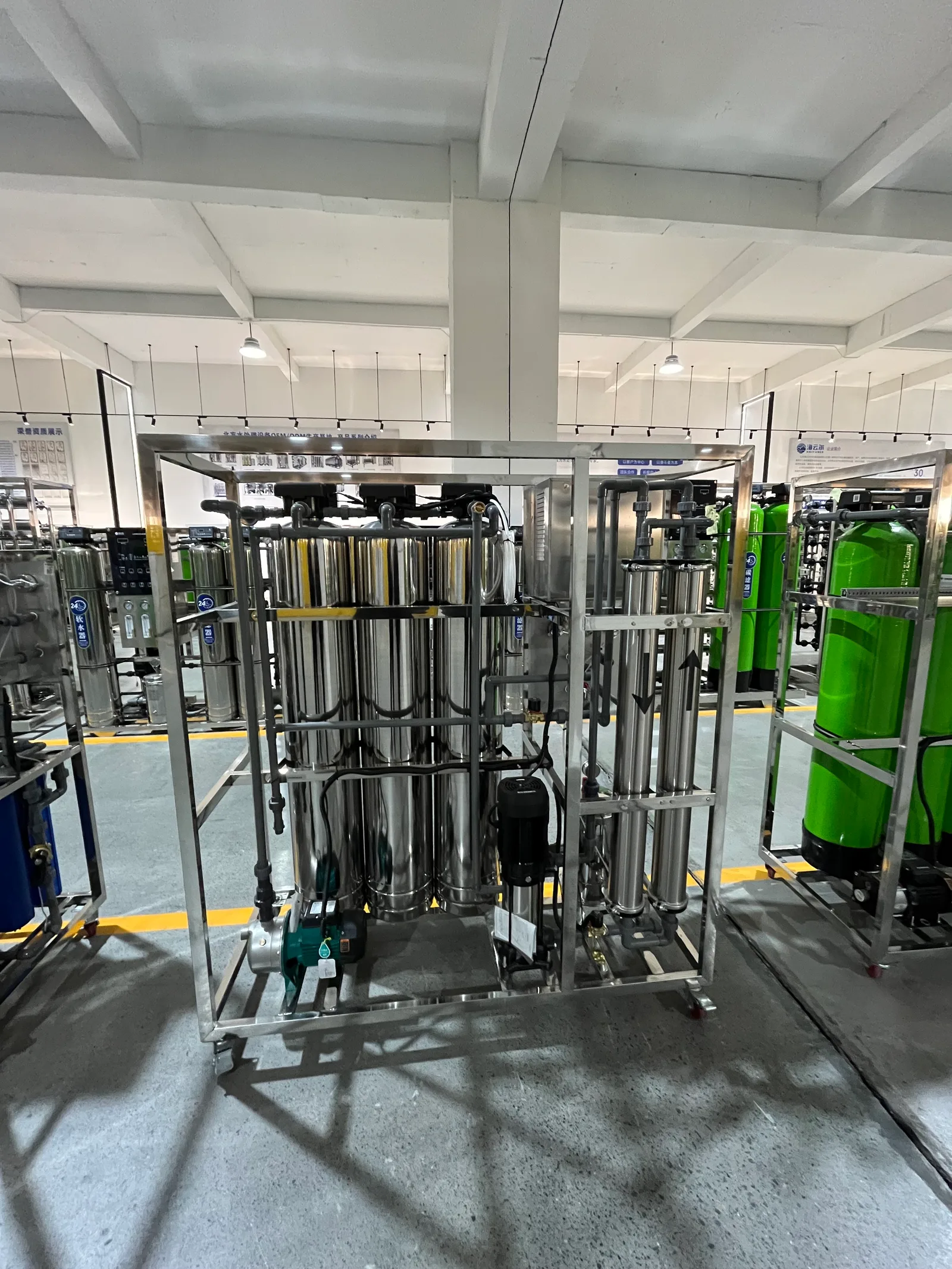 Brackish & Seawater Reverse Osmosis System — view 1